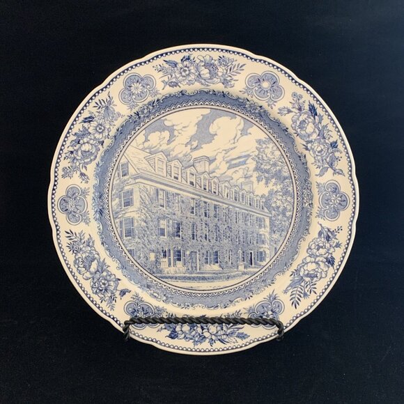 Wedgwood Other - Wedgwood Blue Yale Plate Connecticut Hall 1752 10 5/8" England Transferware Vtg